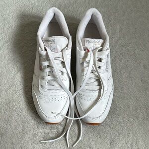 🤍 Pre-Owned Reebok Women’s Classic Leather Shoes 🤍